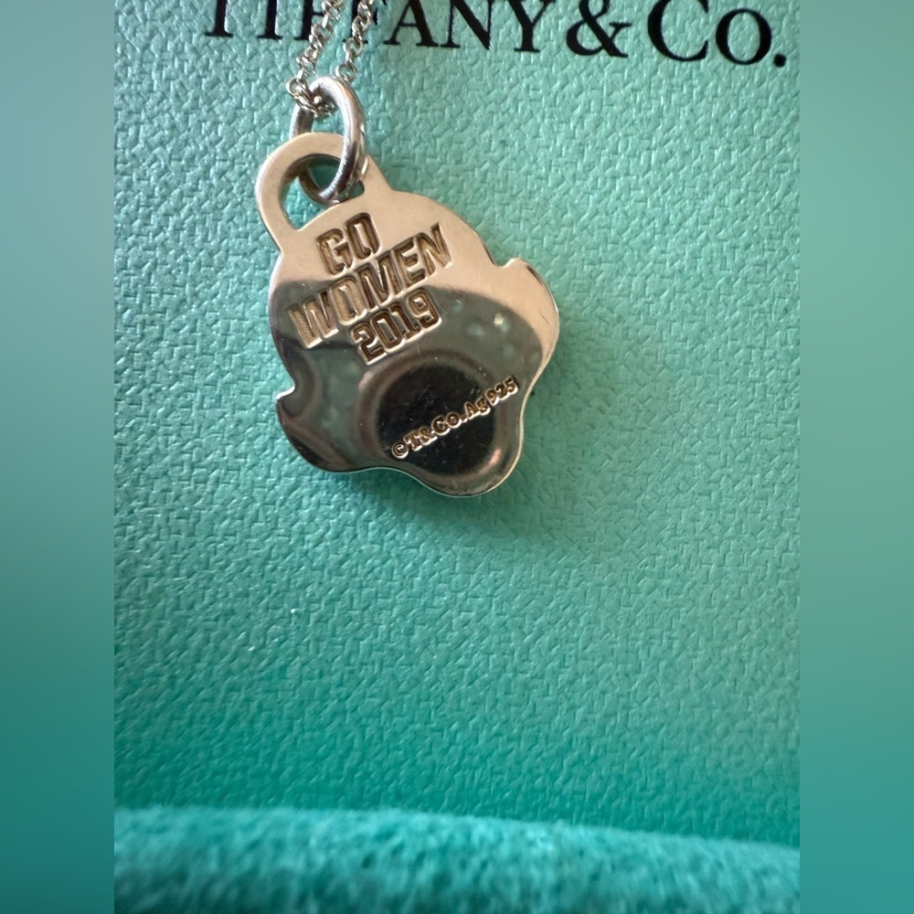 Auth Tiffany and Co. Limited Edition 2019 "Go Women" Pendant Necklace Silver 925 - Picture 4 of 5